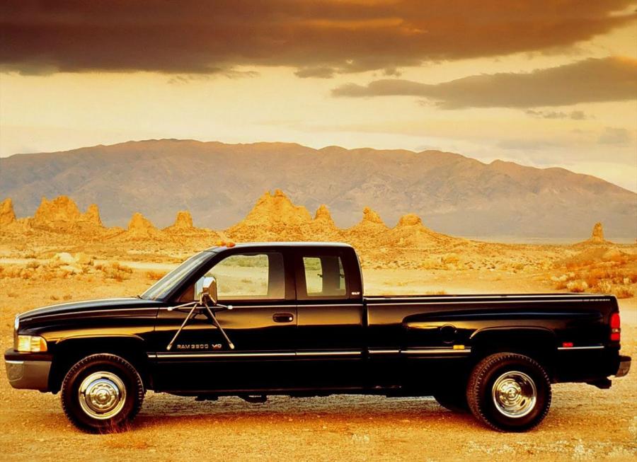  Dodge Ram 2500 Club Cab 1994 года  (фото 4 из 12)